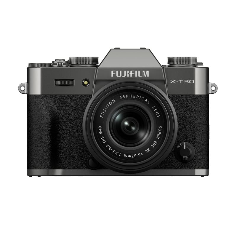 Fujifilm X-T30 III Kamera mit Objektiv in Schwarz und Silber.
